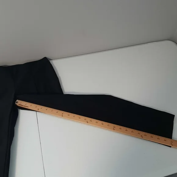 Chico's So Slimming Black Slim Straight Ankle Length Pull On Ponte Pants size 4 - Picture 11 of 13